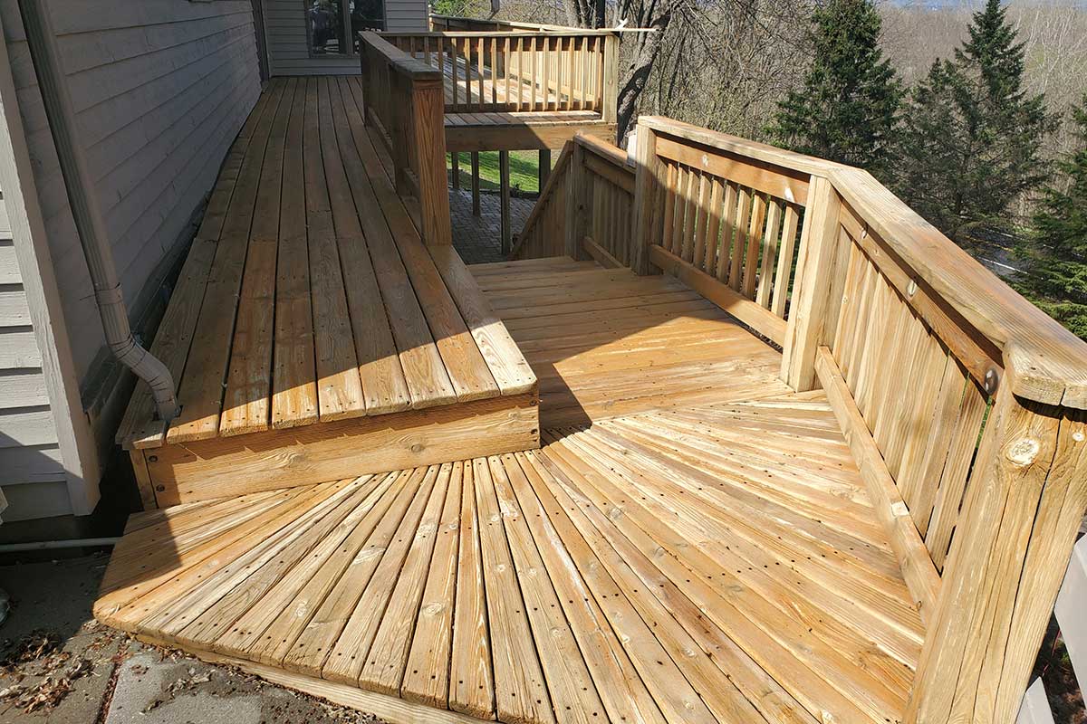Deck Cleaning Near Winona MN
